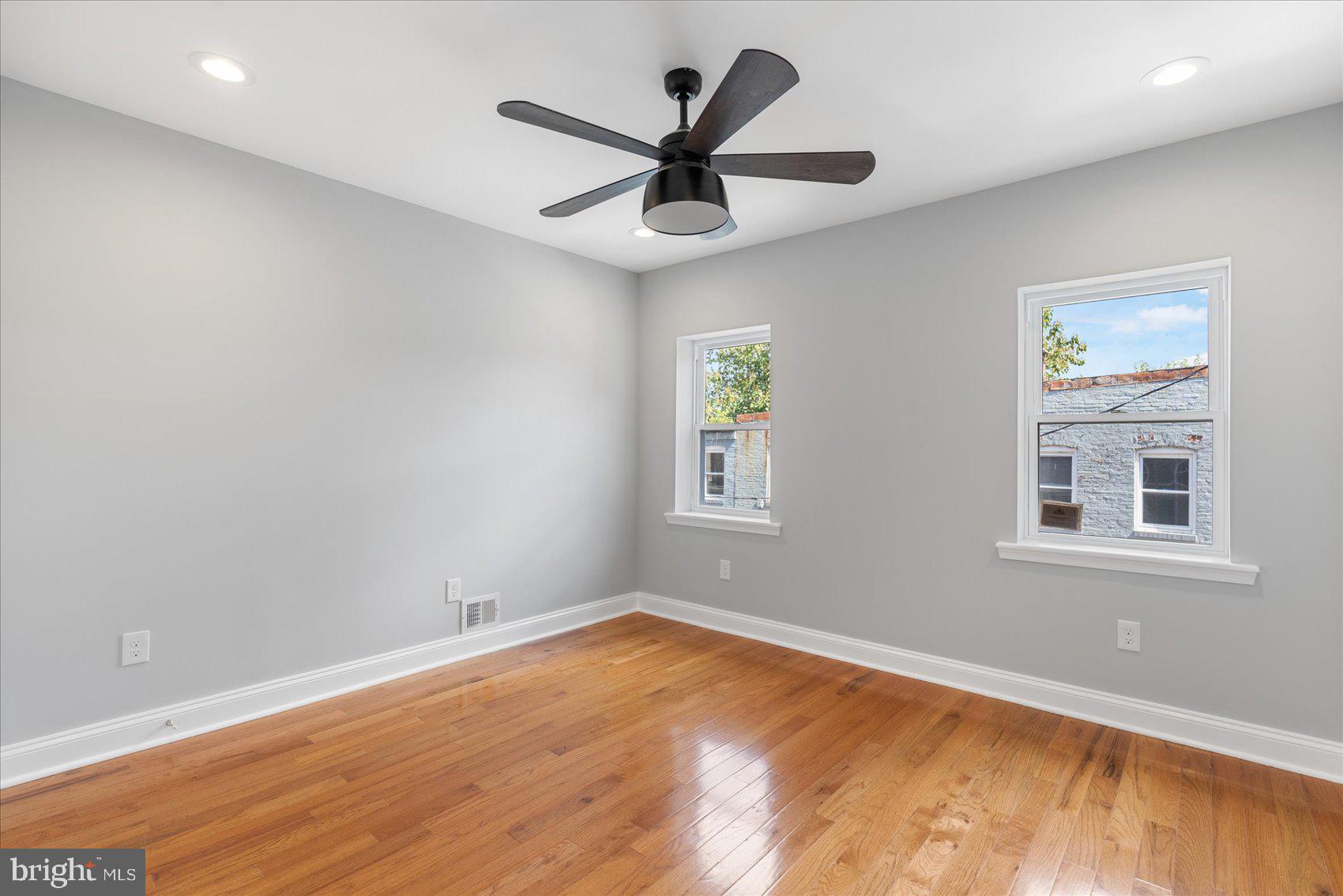 HENDERSON CROSSING - Residential