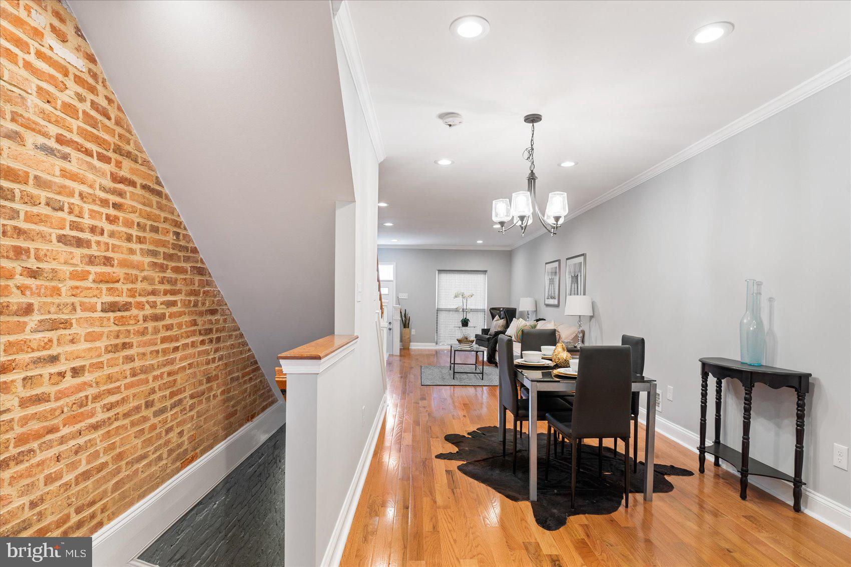 HENDERSON CROSSING - Residential