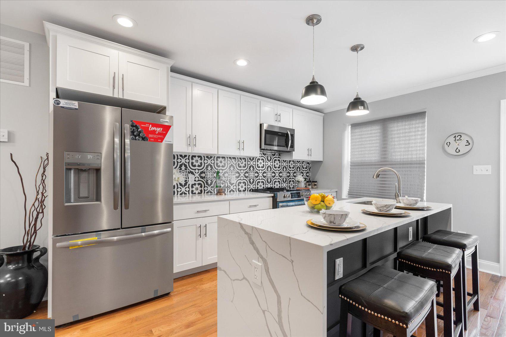 HENDERSON CROSSING - Residential