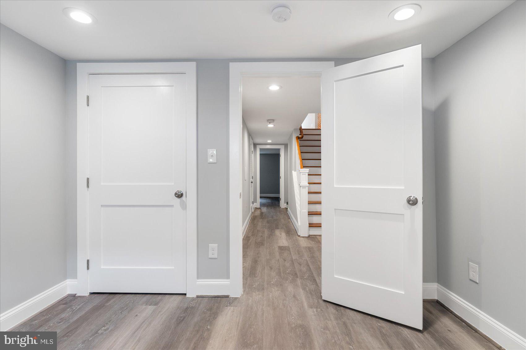 HENDERSON CROSSING - Residential