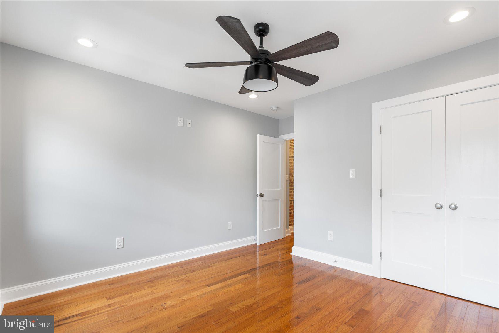 HENDERSON CROSSING - Residential