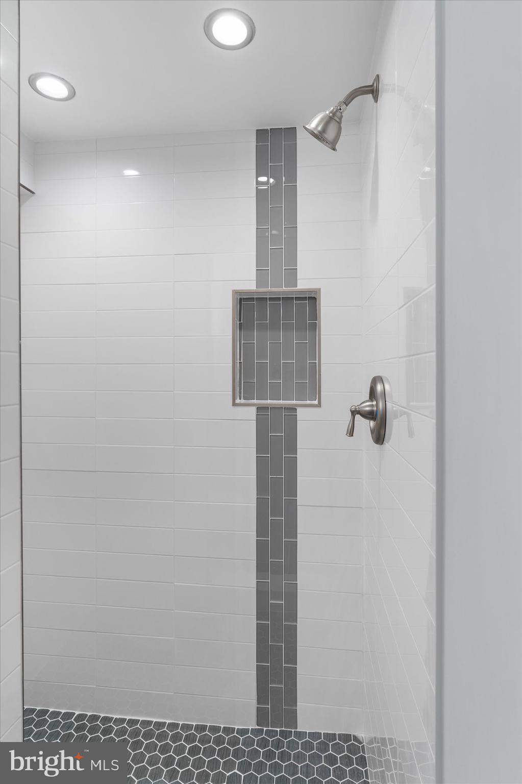 HENDERSON CROSSING - Residential