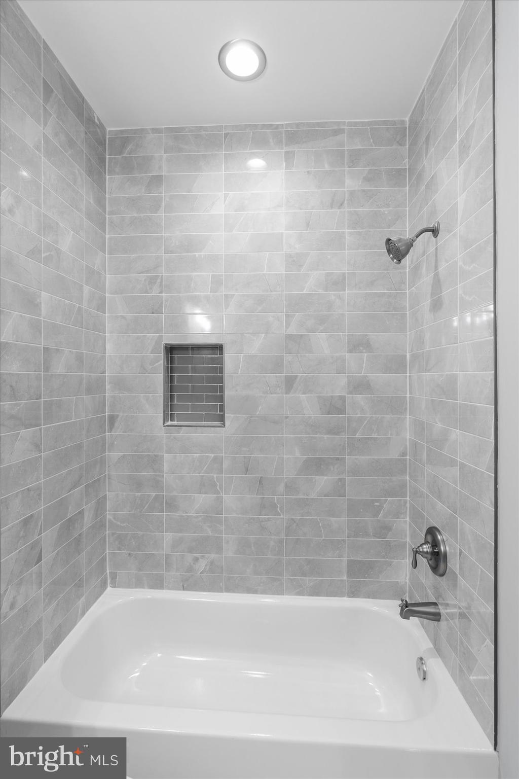 HENDERSON CROSSING - Residential