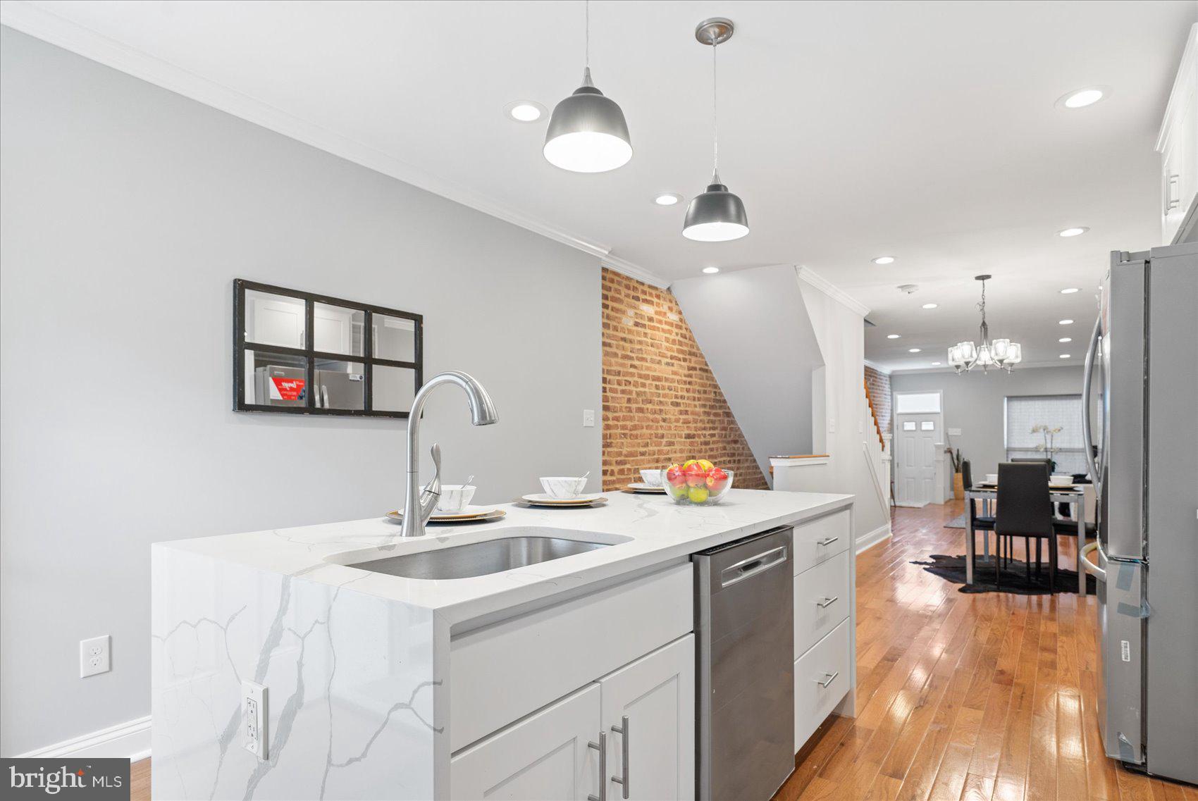 HENDERSON CROSSING - Residential