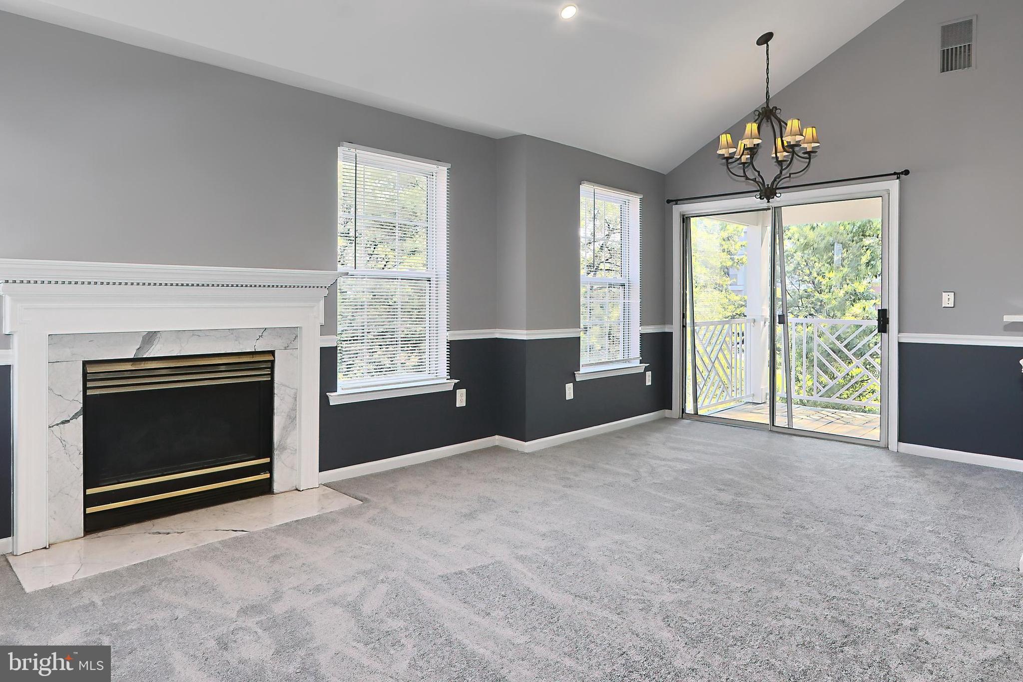 FOUNDERS WALK - Residential