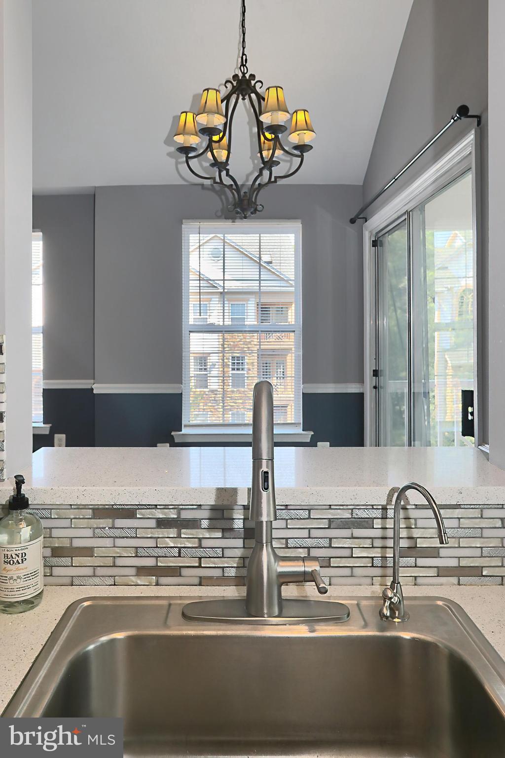 FOUNDERS WALK - Residential