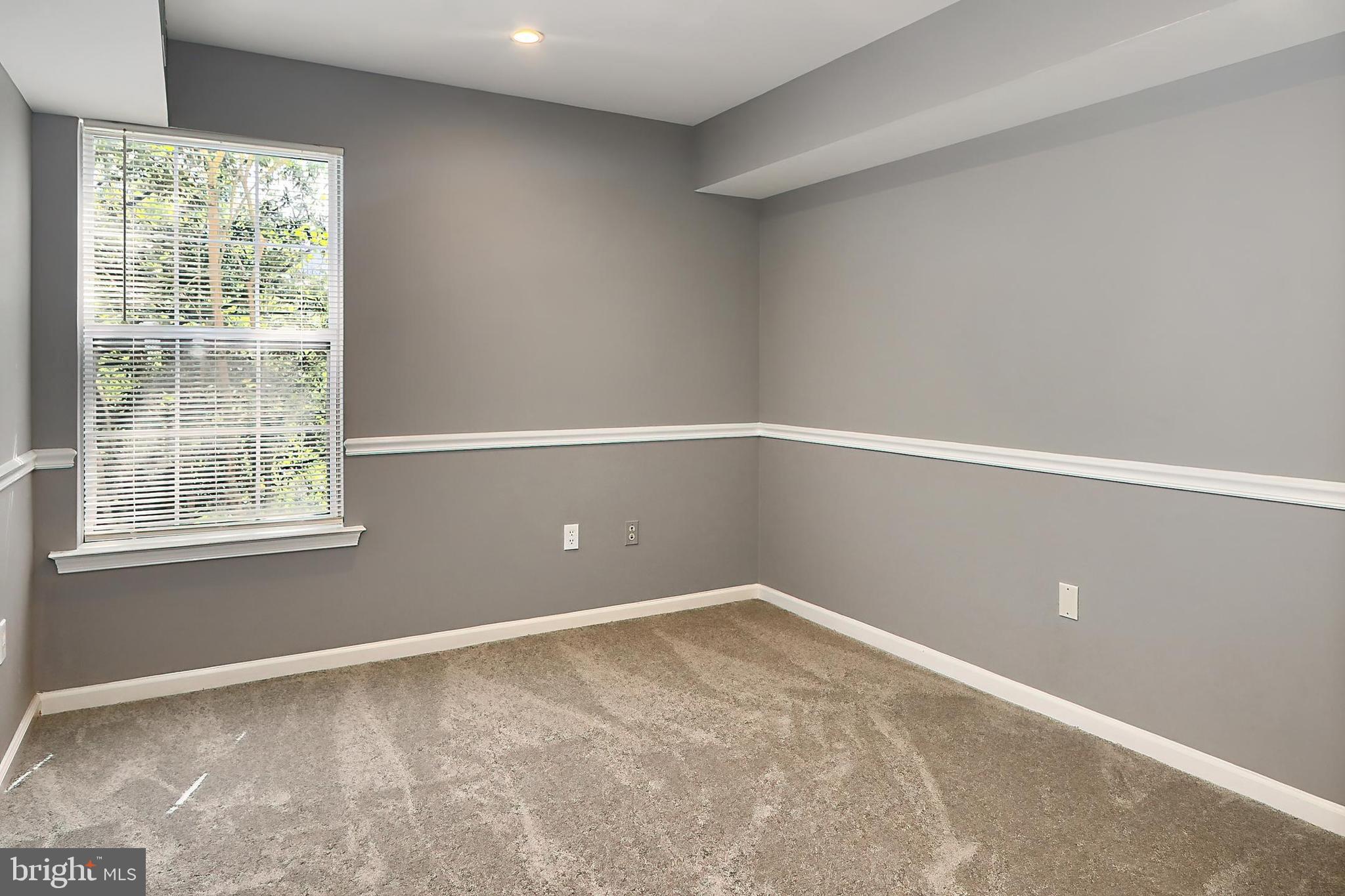 FOUNDERS WALK - Residential