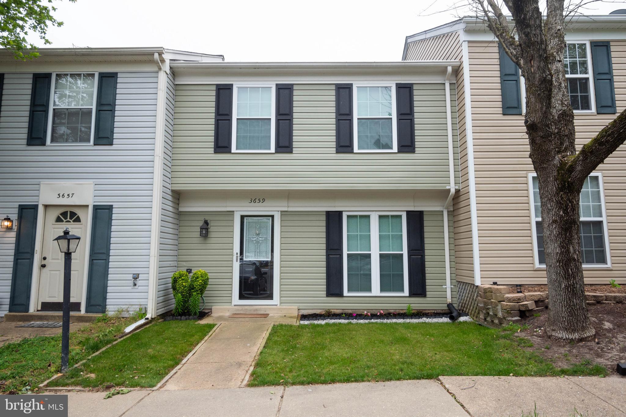 ST CHARLES HUNTINGTON - Residential
