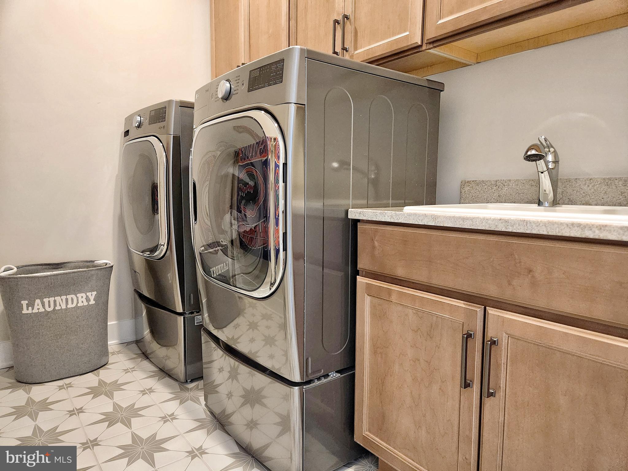 LENAH MILL - THE EXECUTIVES - Residential