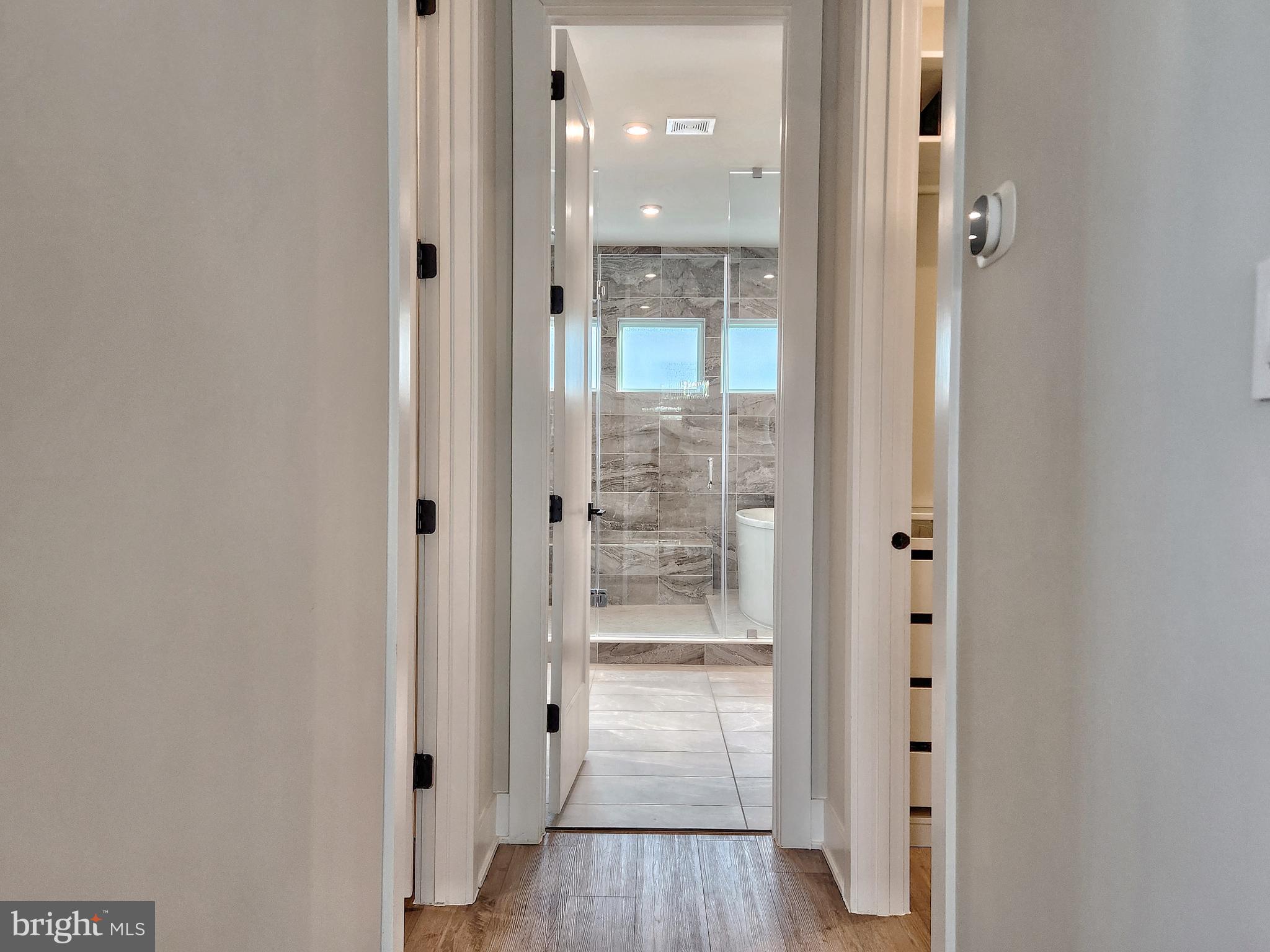 LENAH MILL - THE EXECUTIVES - Residential