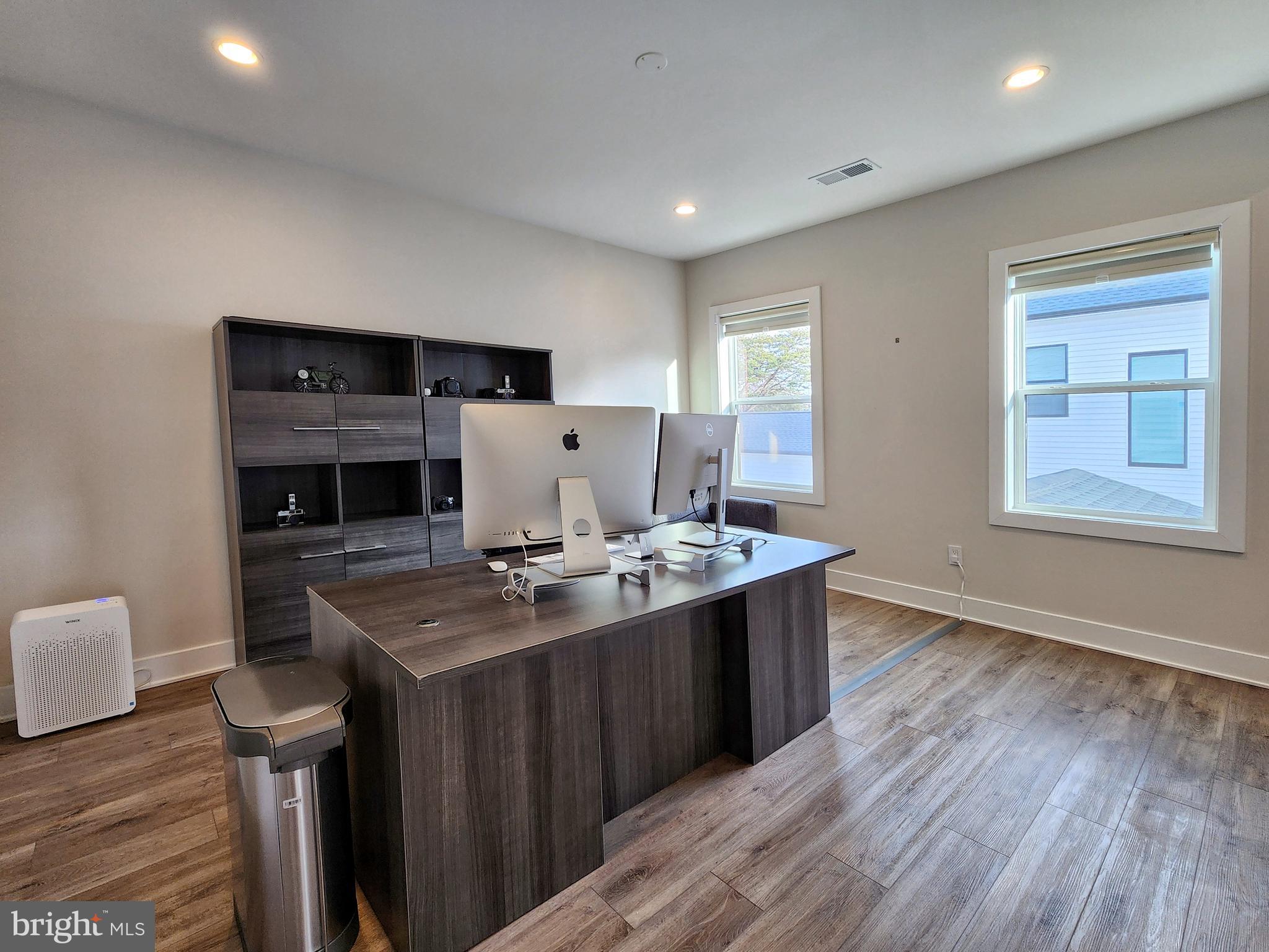 LENAH MILL - THE EXECUTIVES - Residential