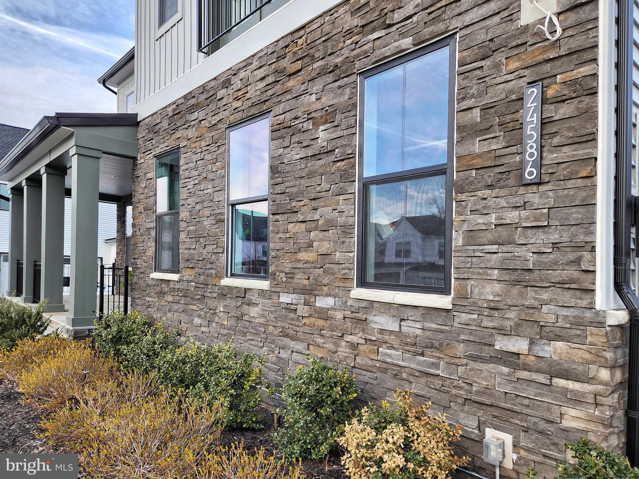 LENAH MILL - THE EXECUTIVES - Residential