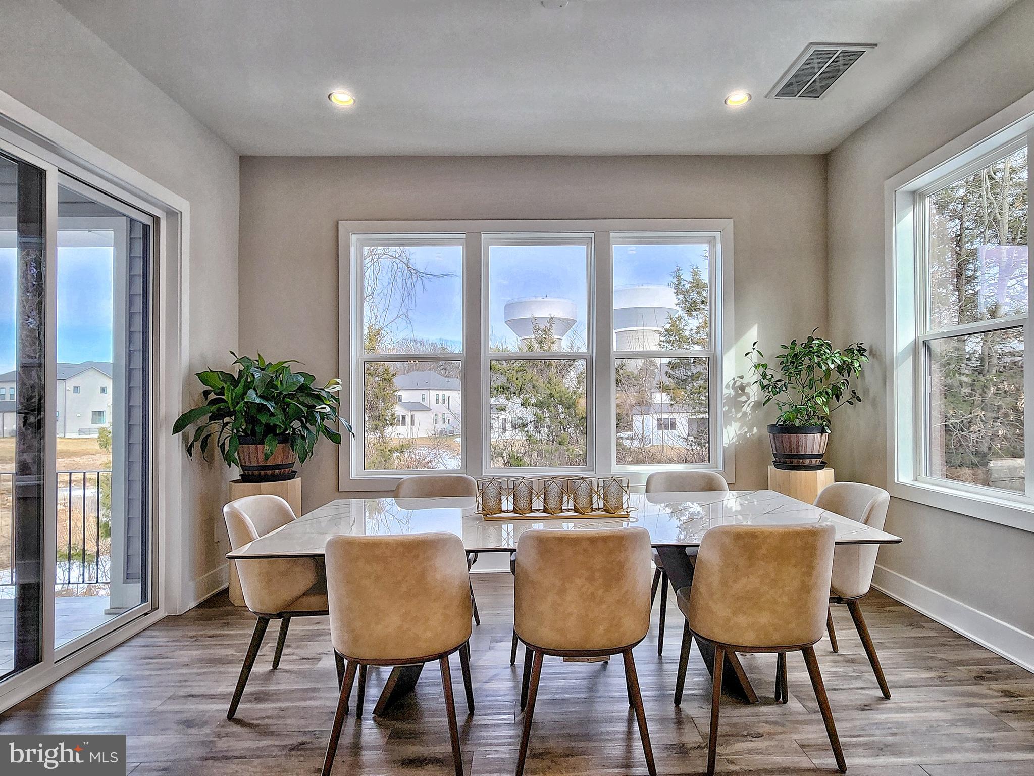 LENAH MILL - THE EXECUTIVES - Residential