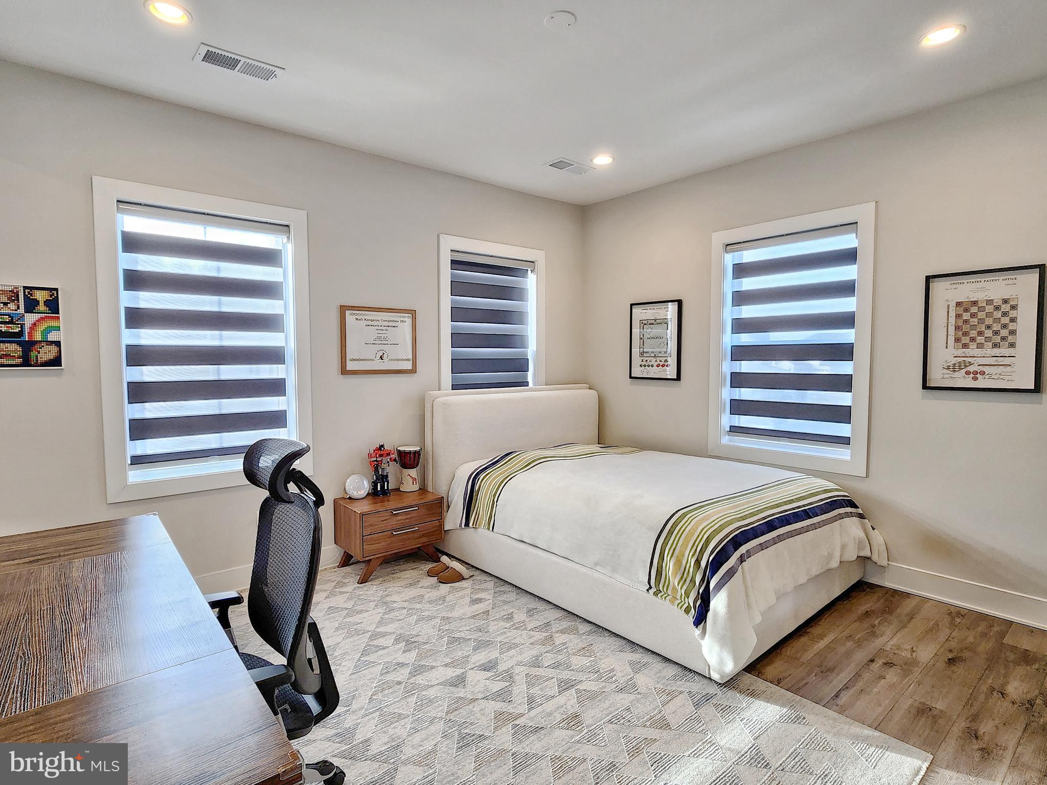 LENAH MILL - THE EXECUTIVES - Residential