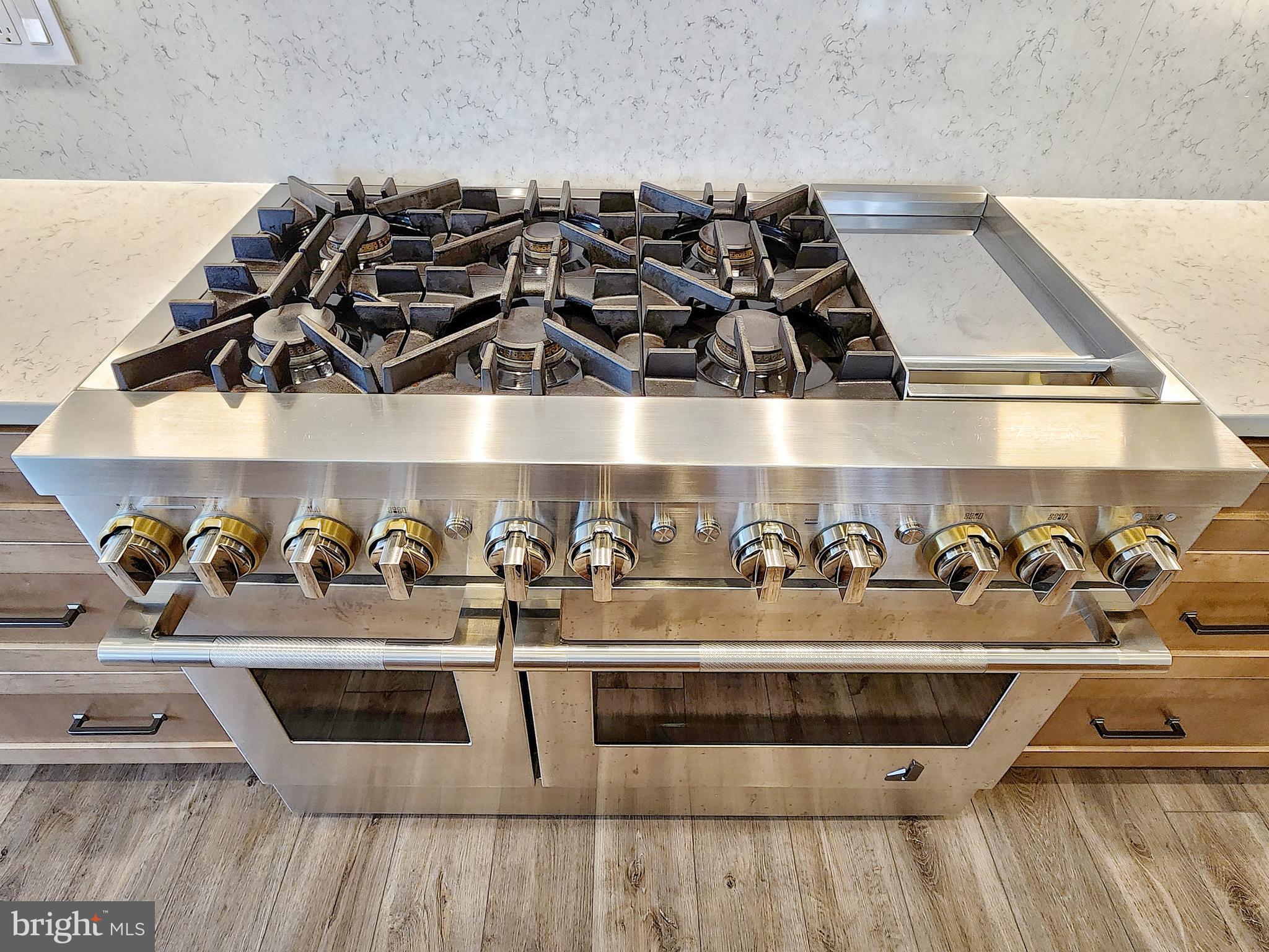 LENAH MILL - THE EXECUTIVES - Residential