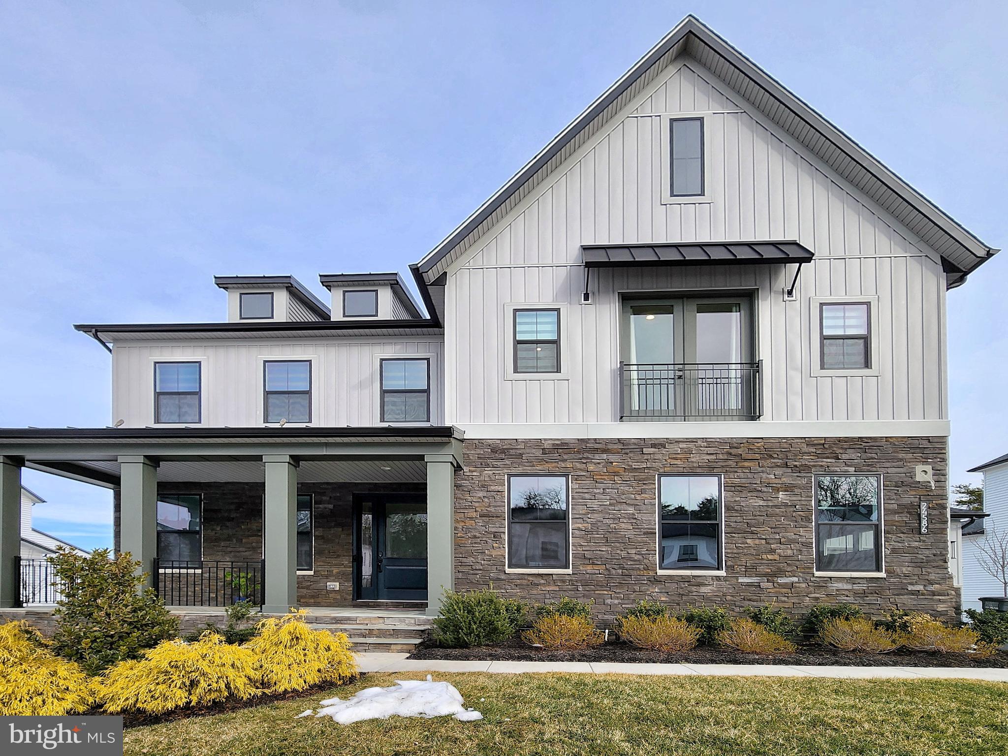 LENAH MILL - THE EXECUTIVES - Residential