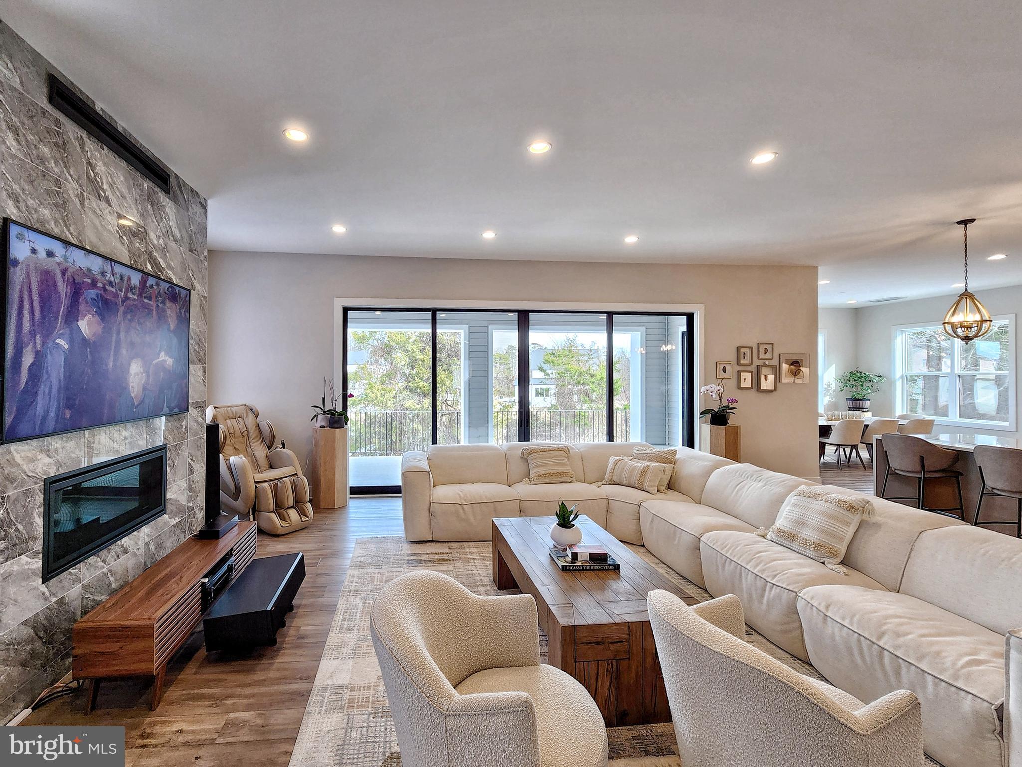 LENAH MILL - THE EXECUTIVES - Residential