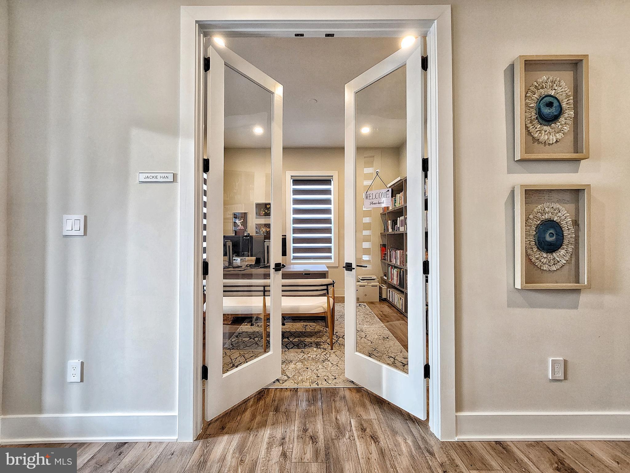 LENAH MILL - THE EXECUTIVES - Residential