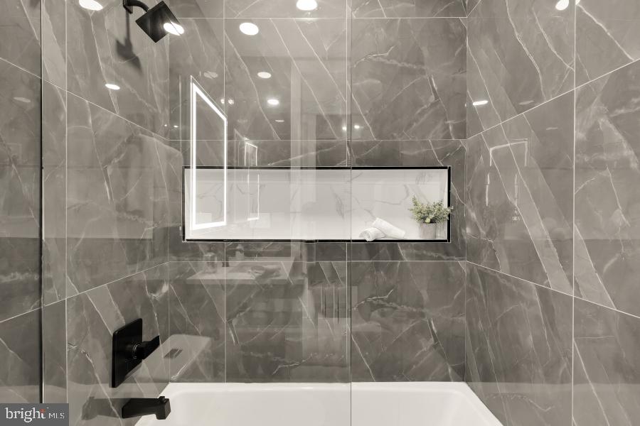 ANACOSTIA - Residential