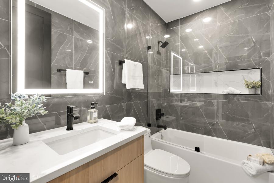 ANACOSTIA - Residential