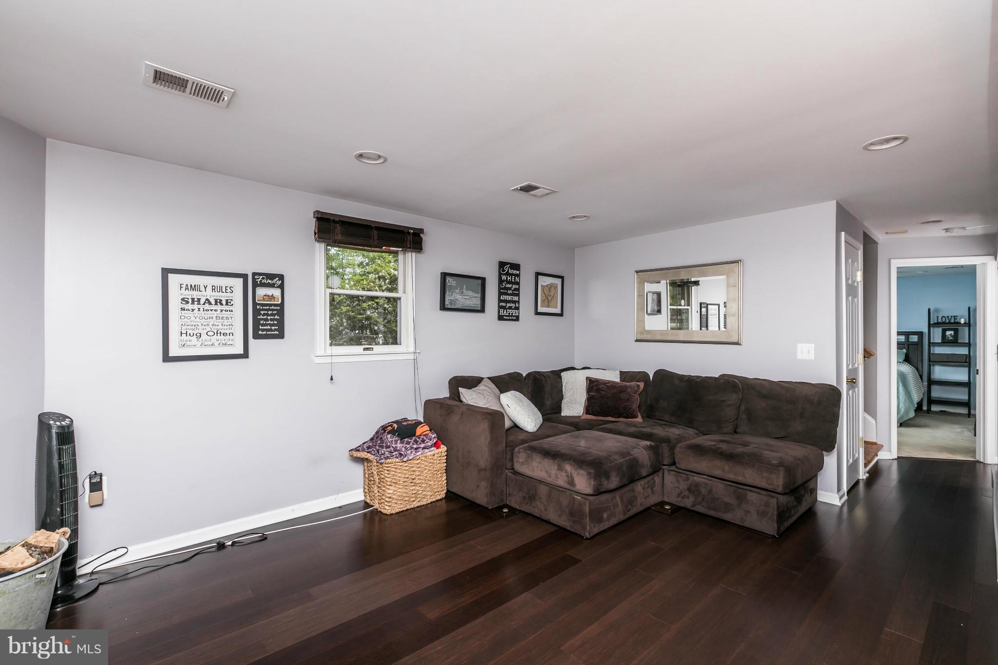 CHELSEA BEACH - Residential