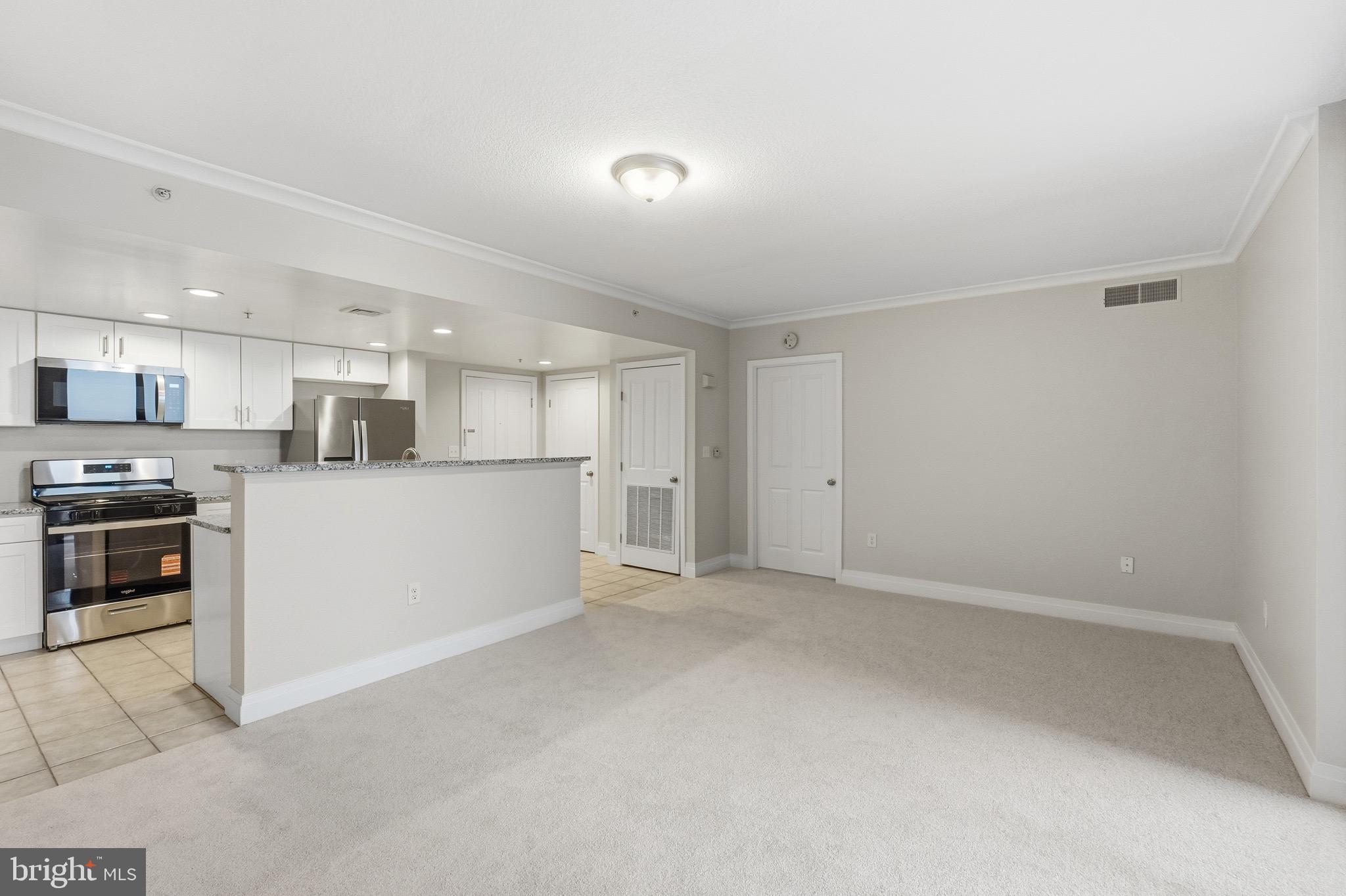 HARBOR EAST - Residential