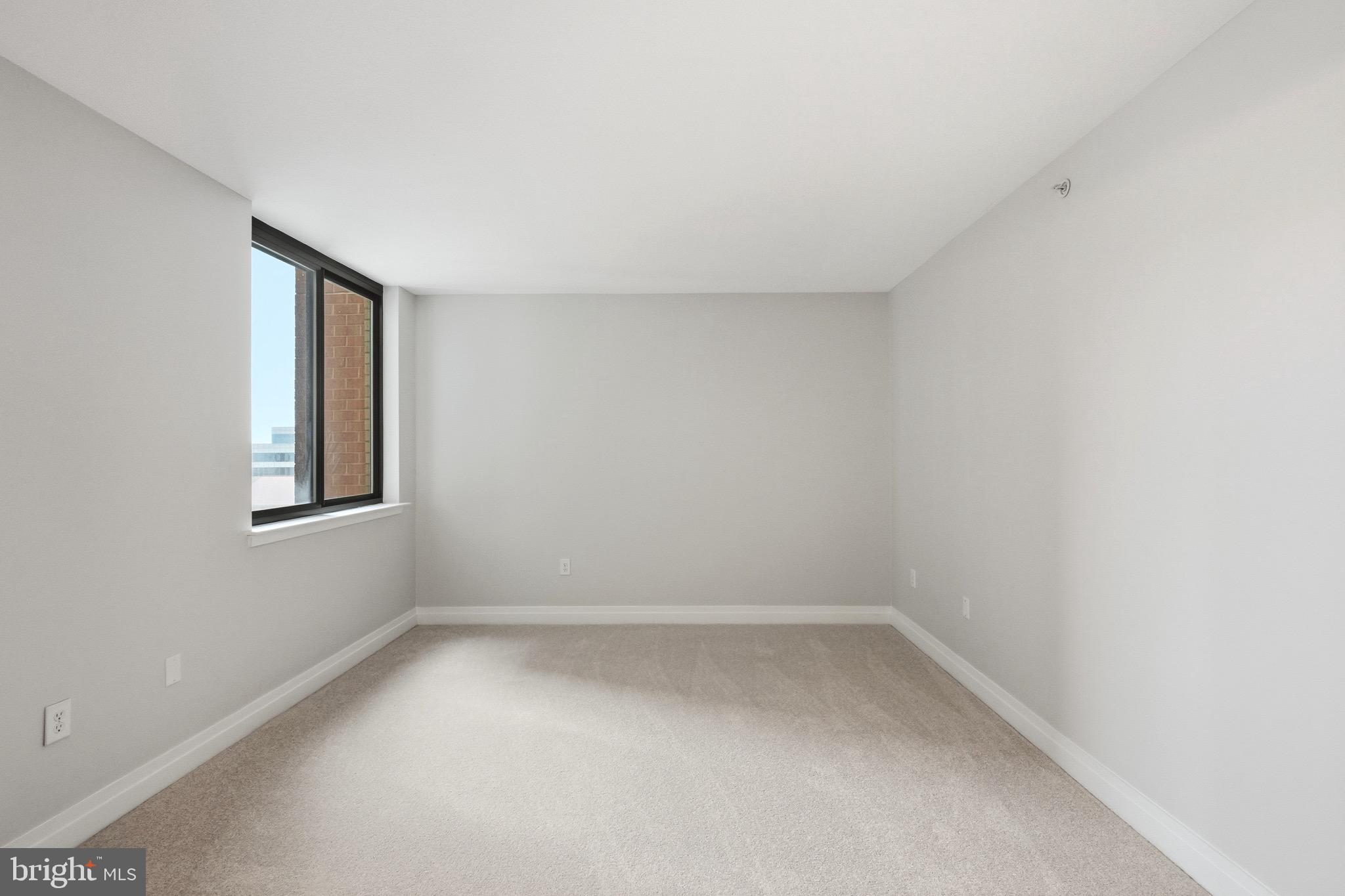 HARBOR EAST - Residential