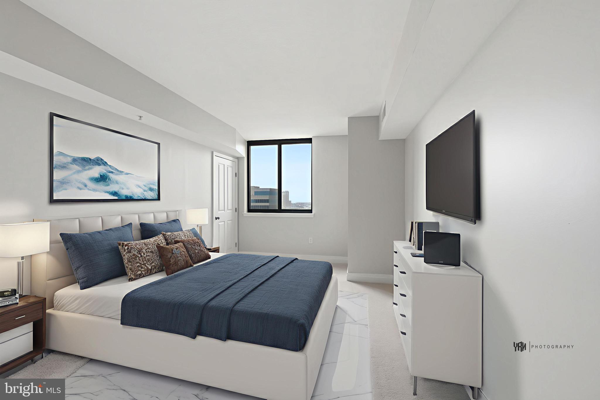 HARBOR EAST - Residential