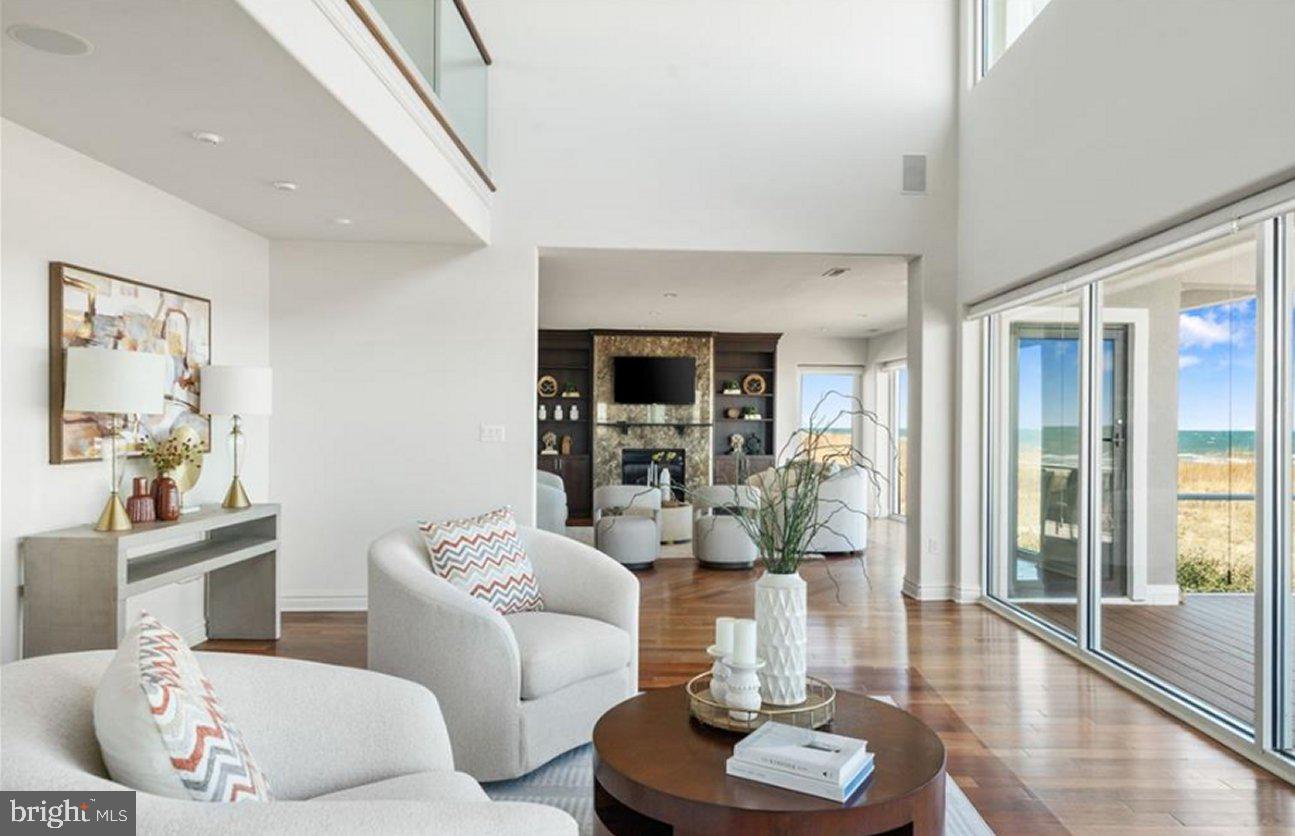 SANDBRIDGE BEACH - Residential