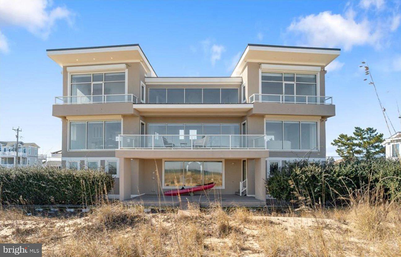 SANDBRIDGE BEACH - Residential