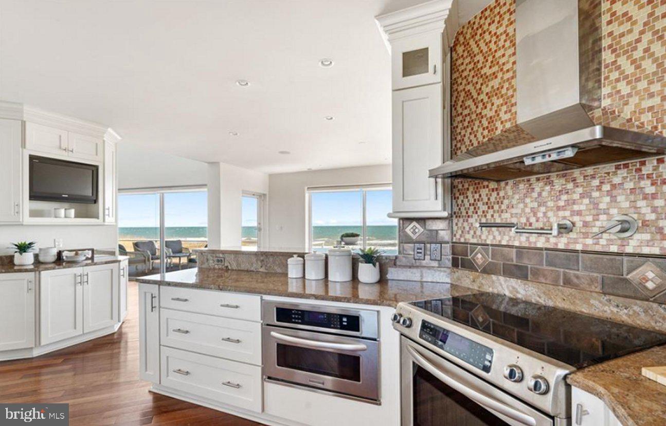 SANDBRIDGE BEACH - Residential