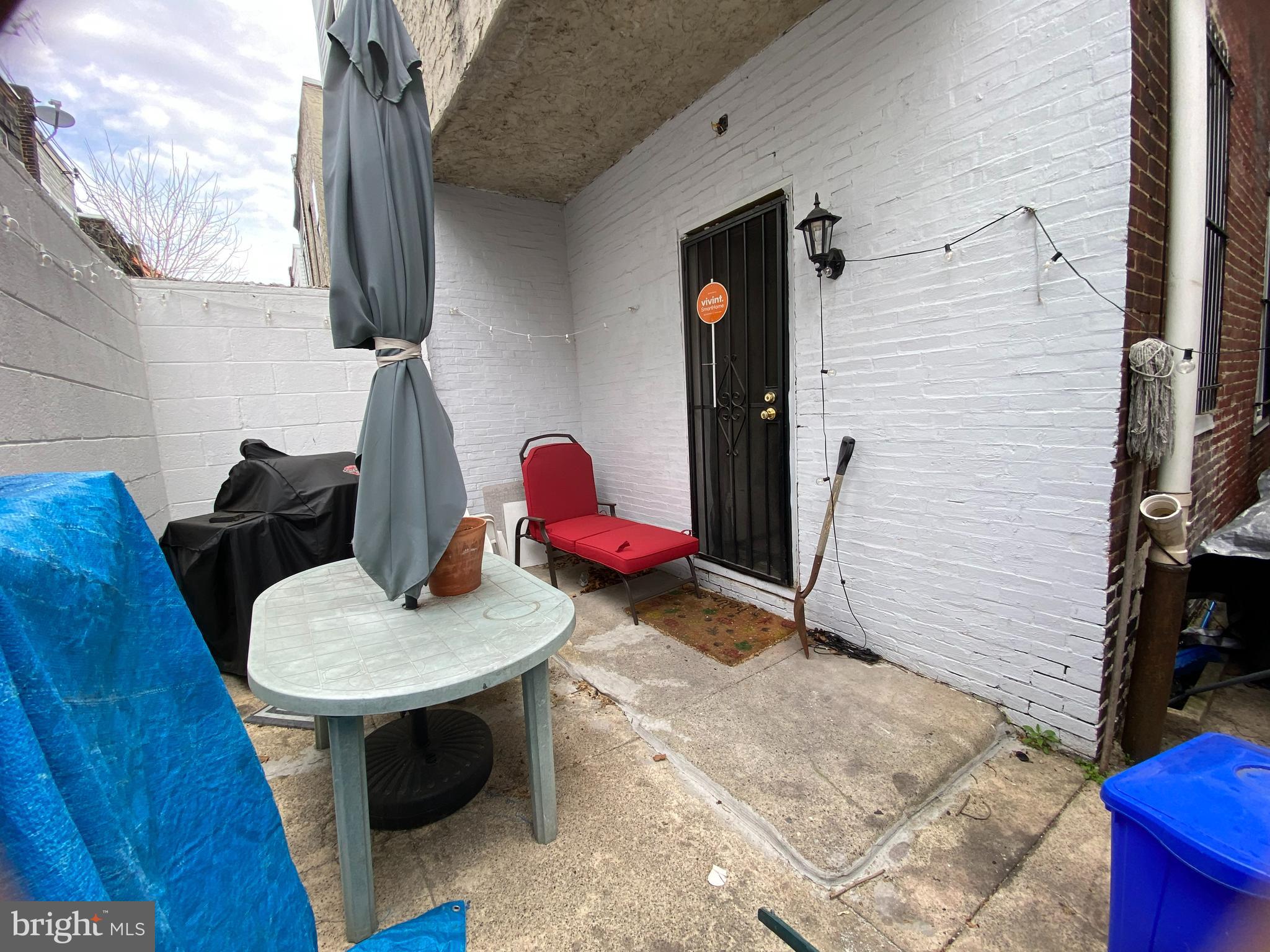 STRAWBERRY MANSION - Residential