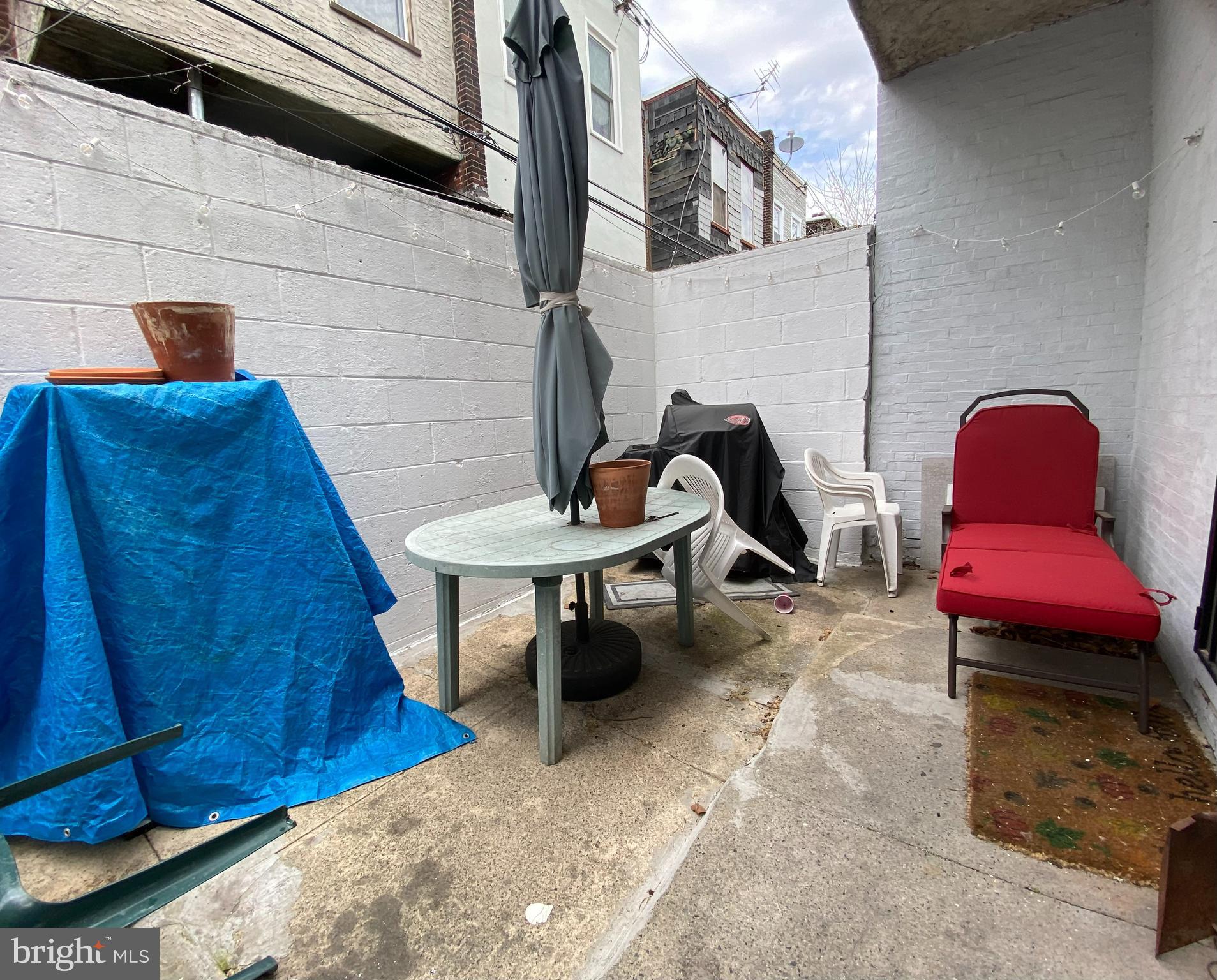 STRAWBERRY MANSION - Residential