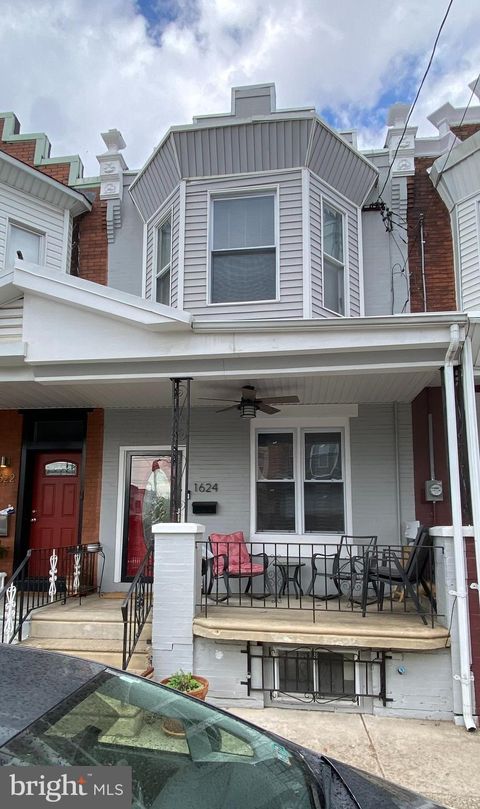 Townhouse For Sale - 1624 N 30th Street<br/> PHILADELPHIA, PA 19121