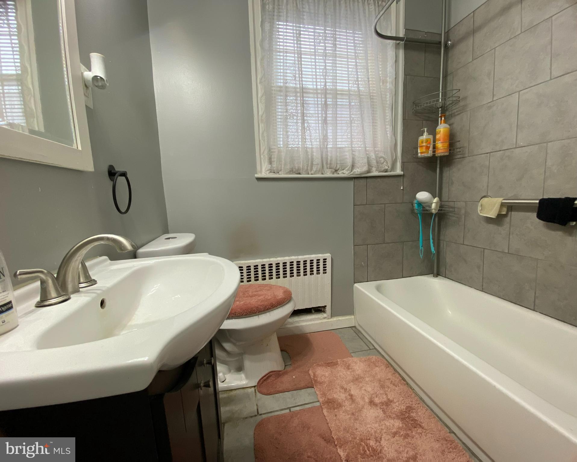 STRAWBERRY MANSION - Residential