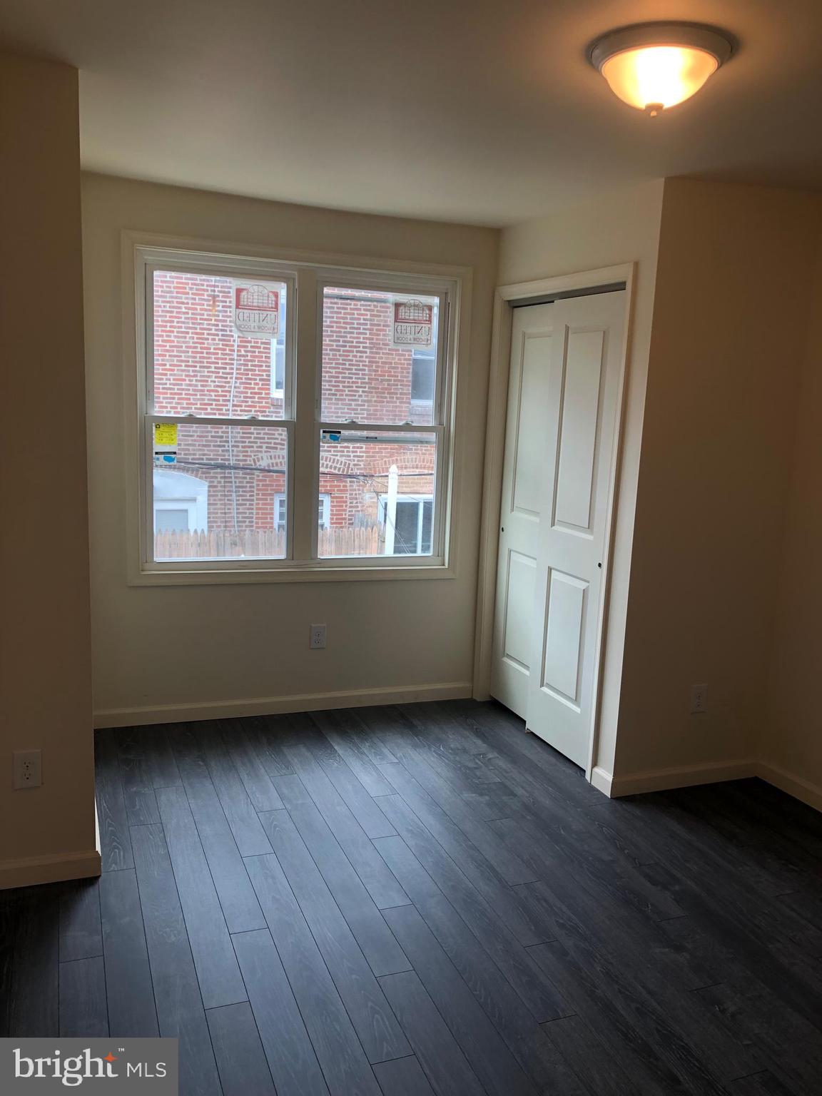 ELMWOOD PARK - Residential