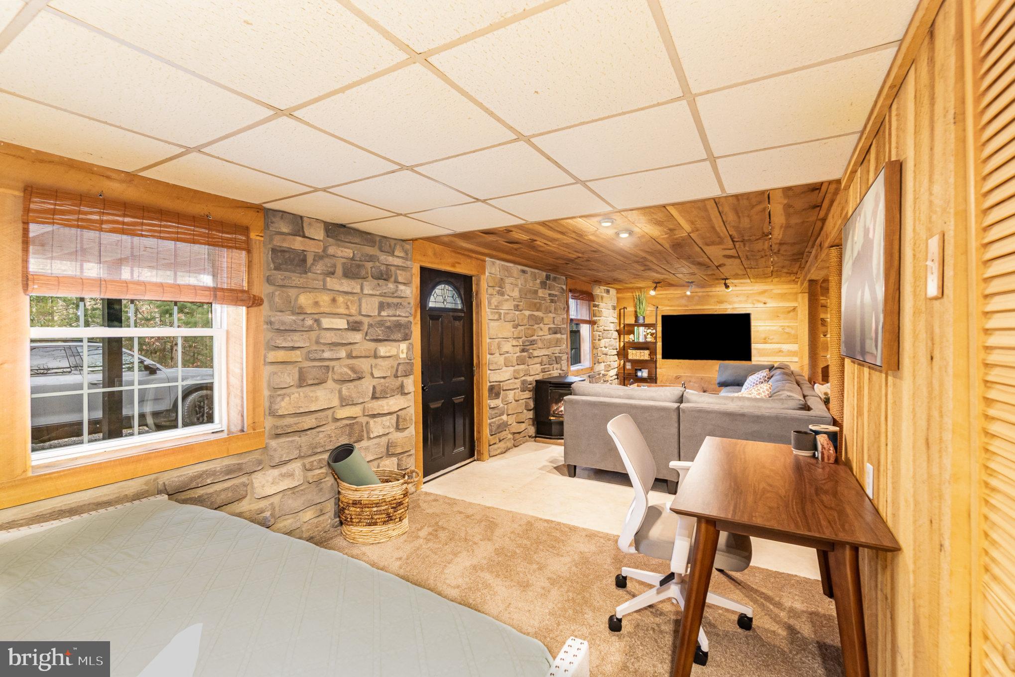 MENALLAN TWP - Residential