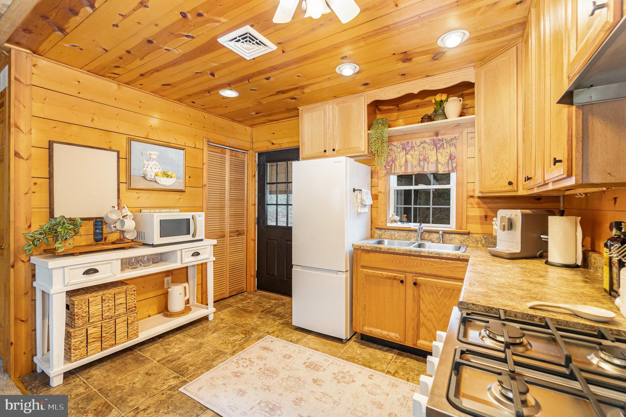 MENALLAN TWP - Residential