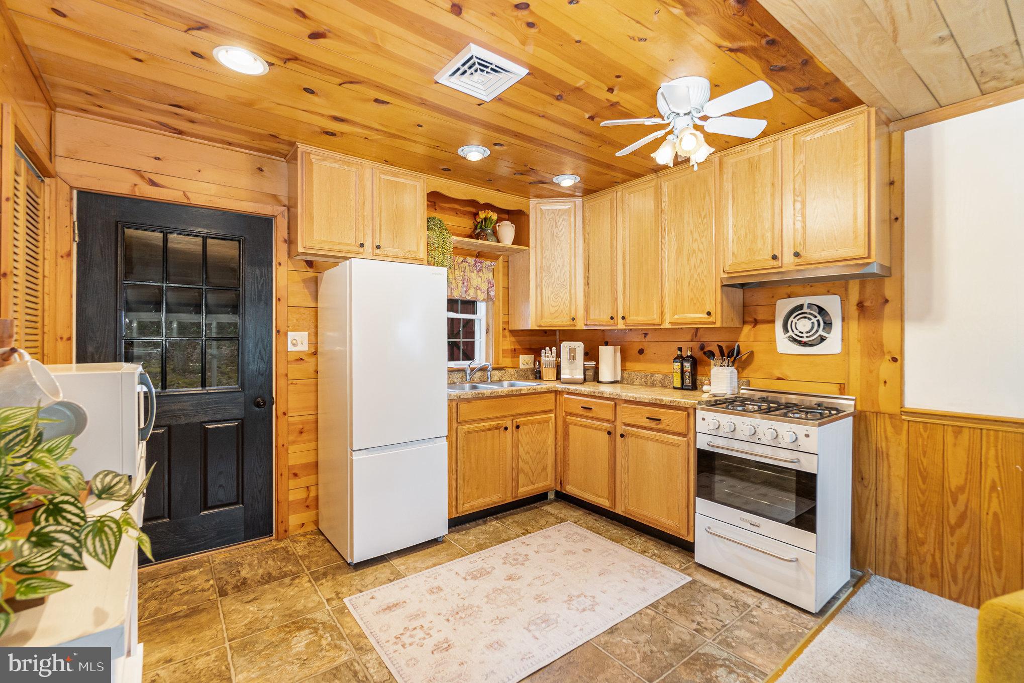 MENALLAN TWP - Residential