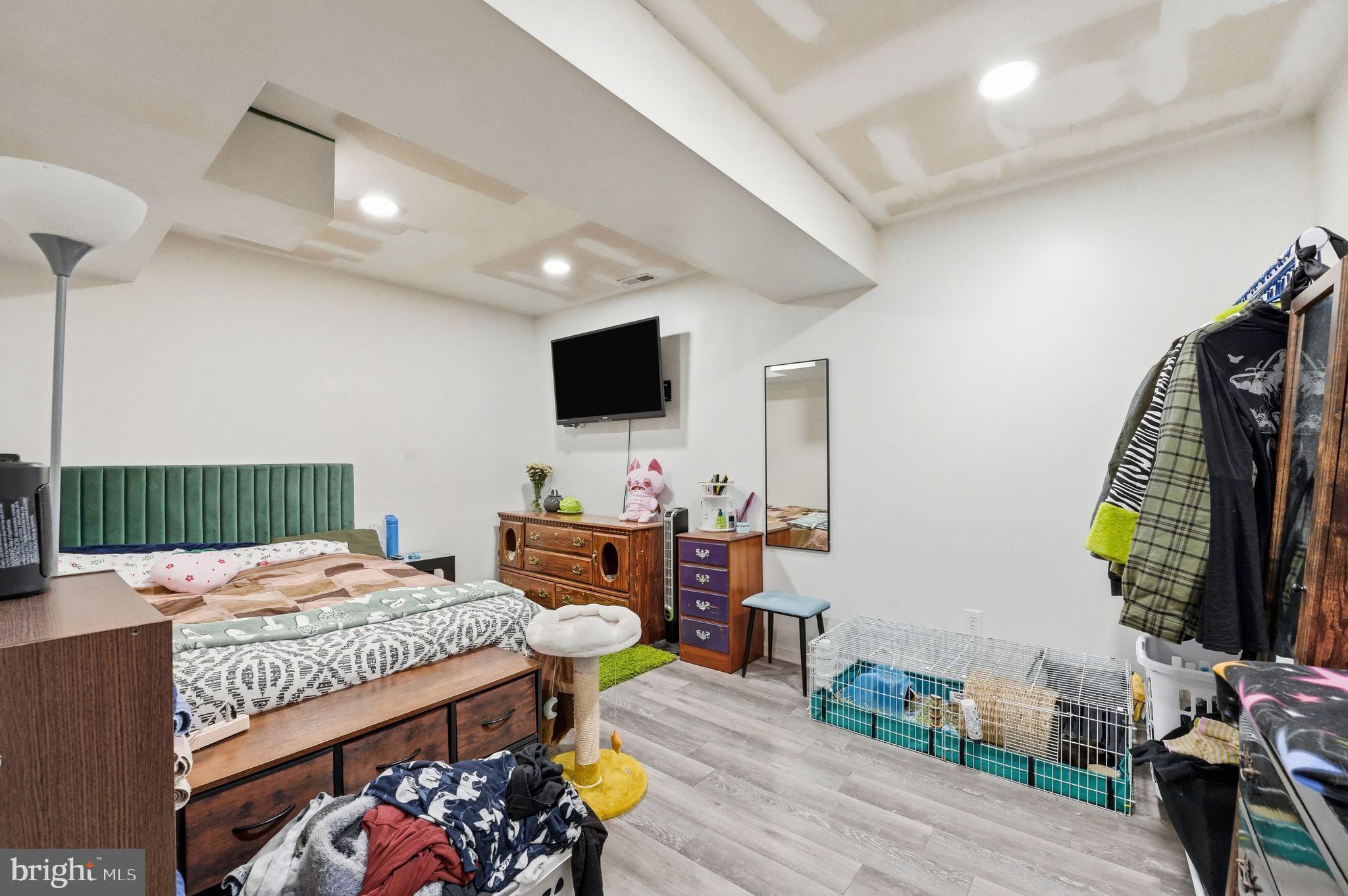 LAKE OF THE WOODS - Residential