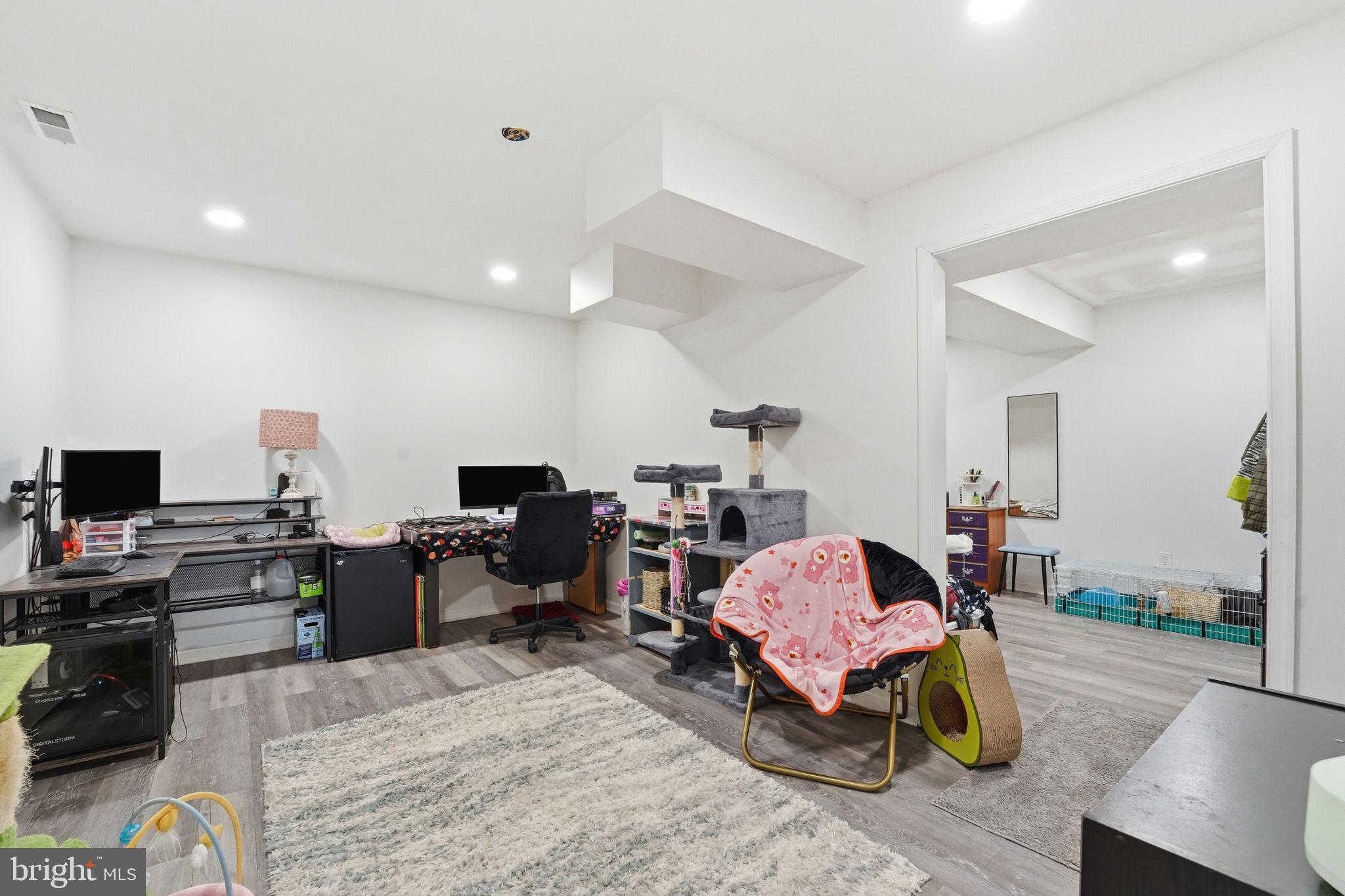 LAKE OF THE WOODS - Residential