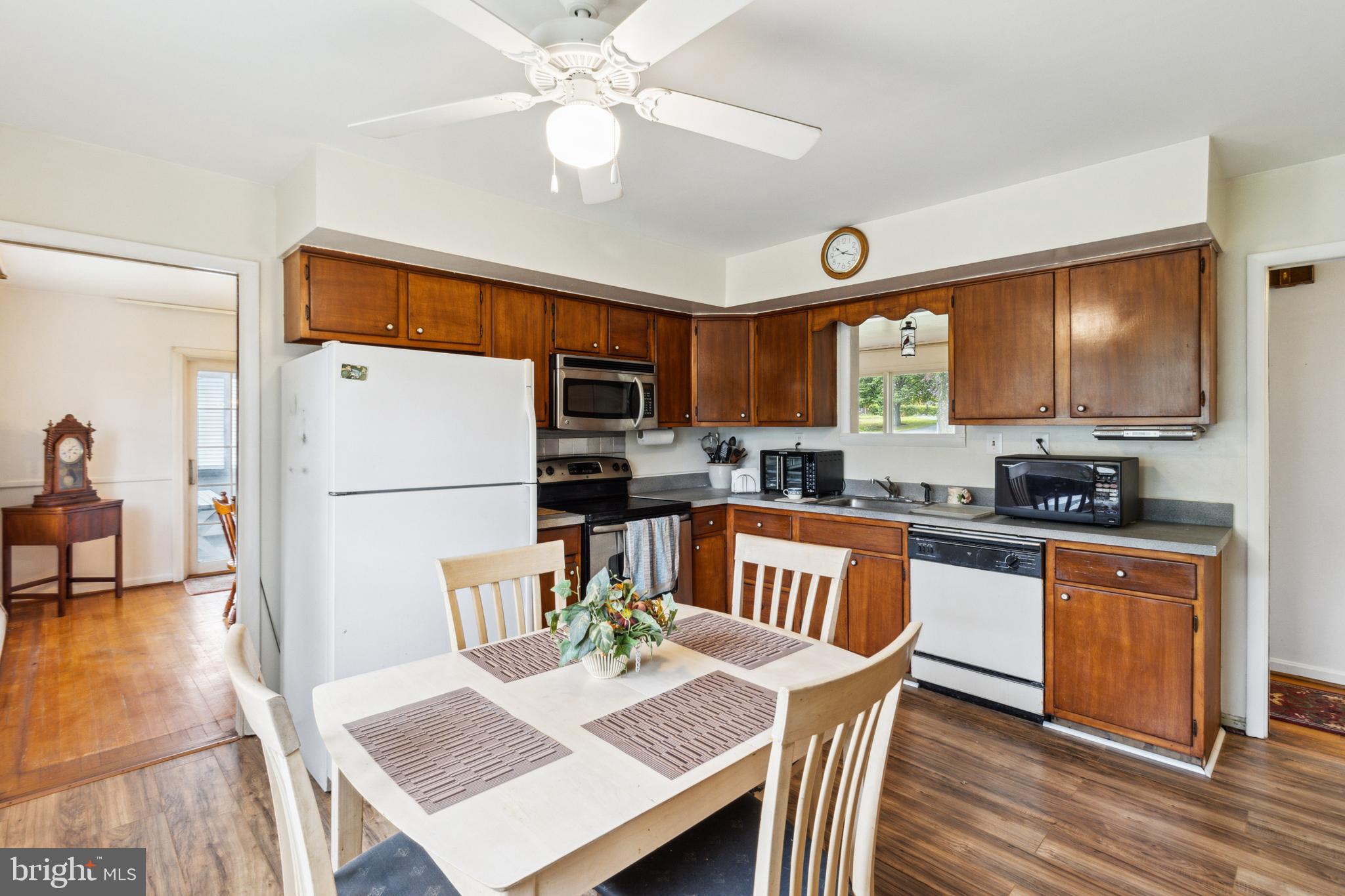 MAPLEWOOD - Residential