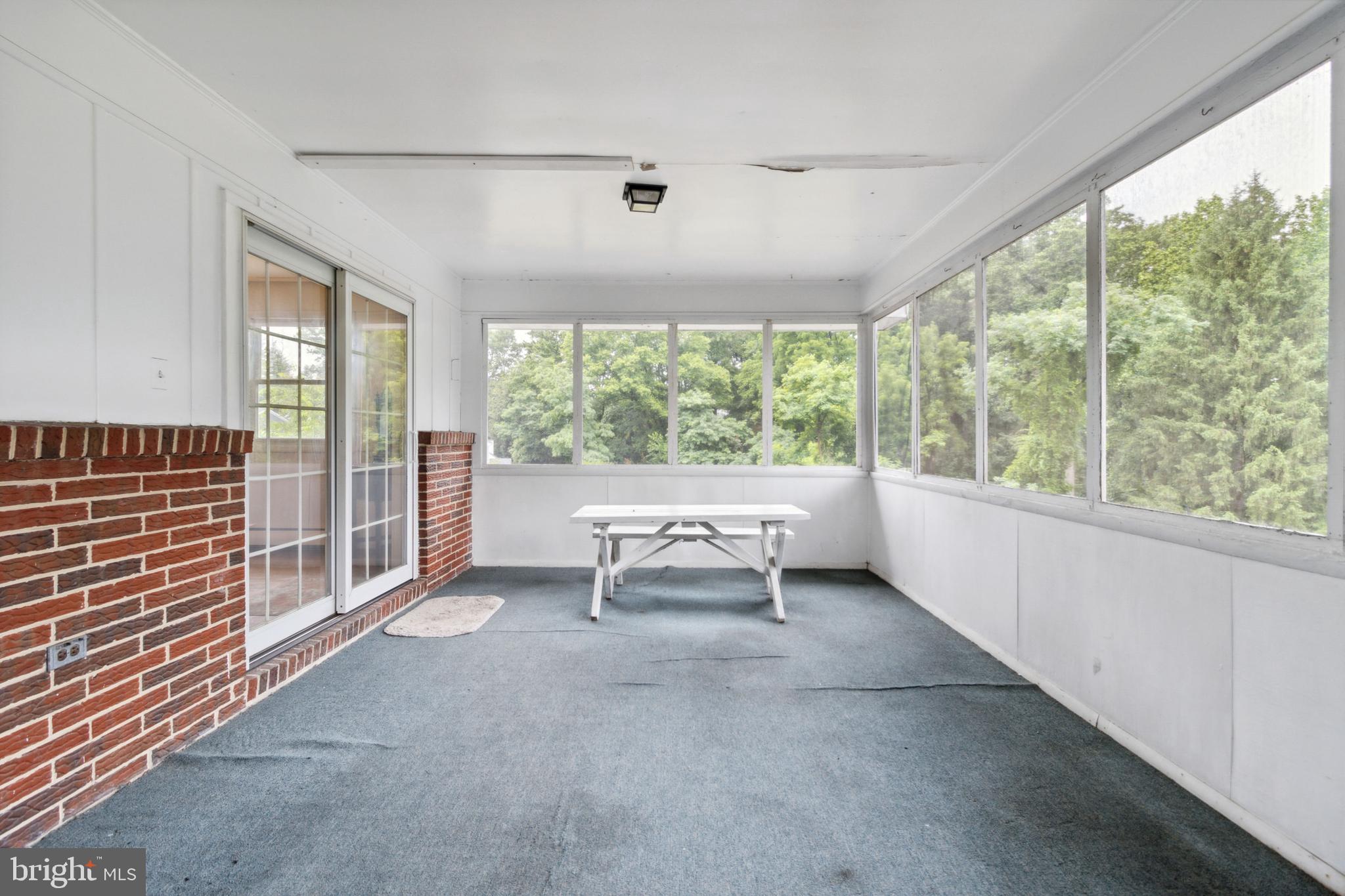 MAPLEWOOD - Residential