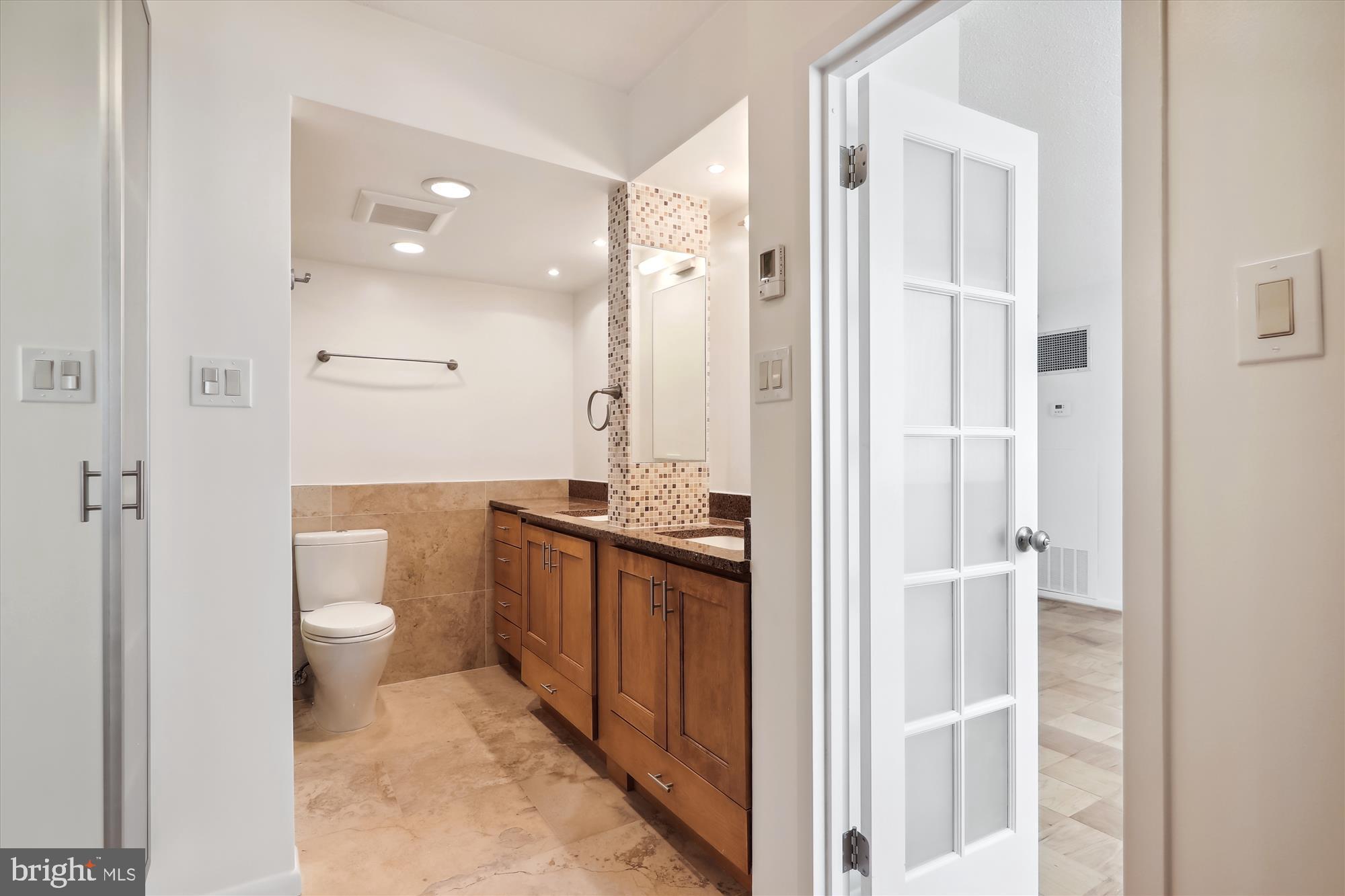 THE ELIZABETH - Residential