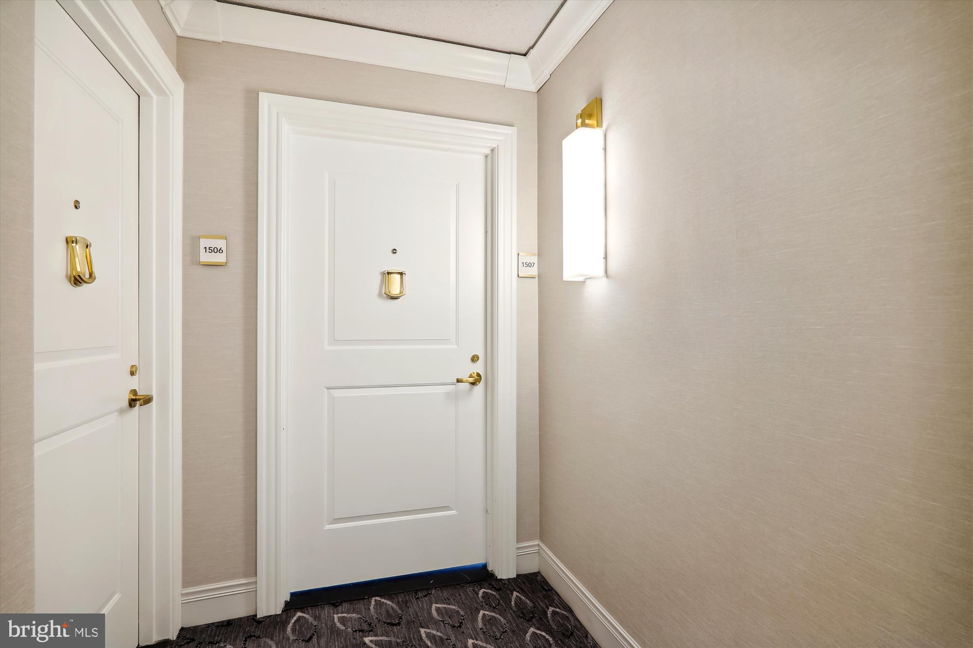 THE ELIZABETH - Residential