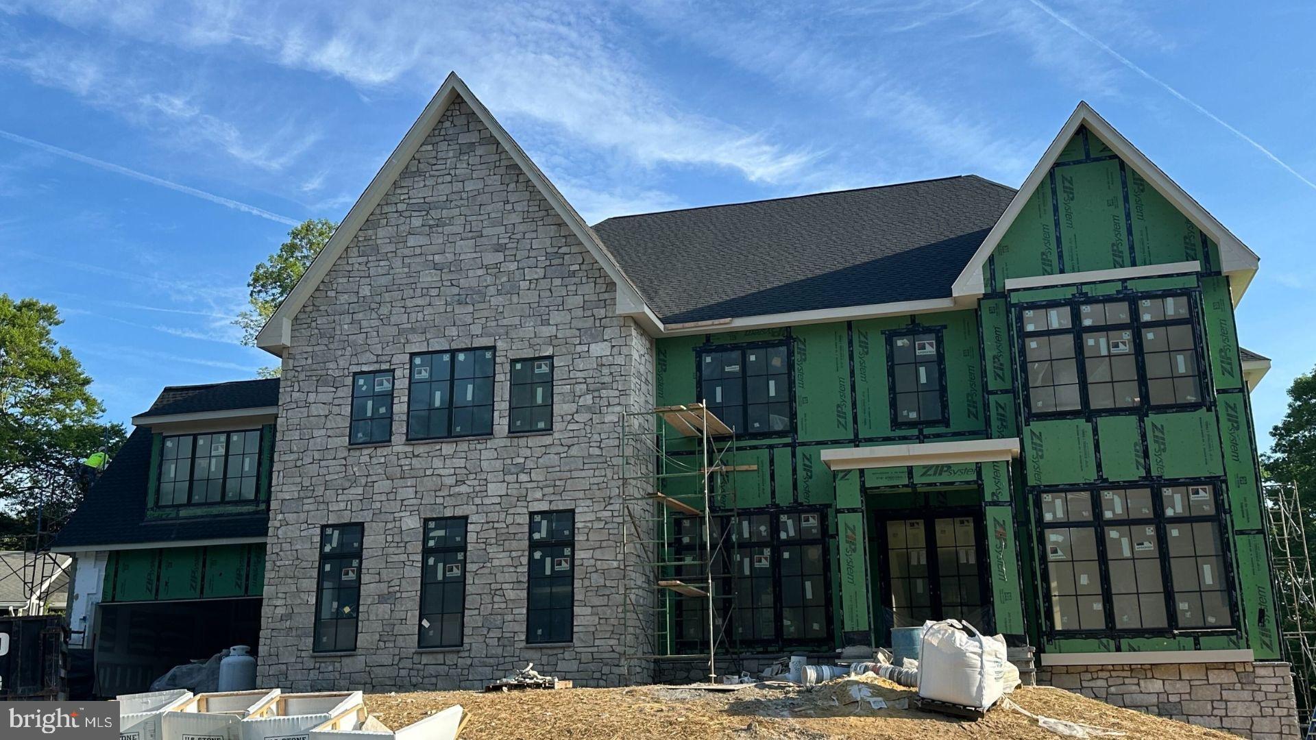 5950 WOODACRE COURT