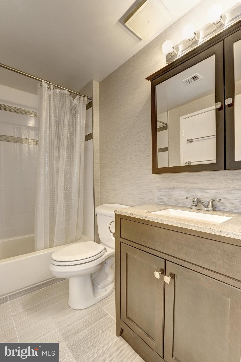 MIRAMONT VILLAS CODM - Residential Lease