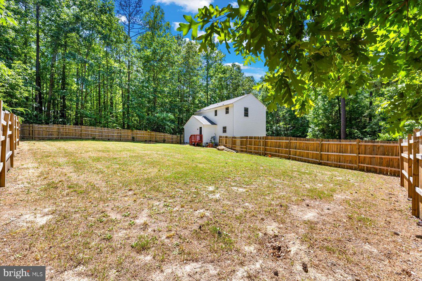 LAKE CAROLINE - Residential