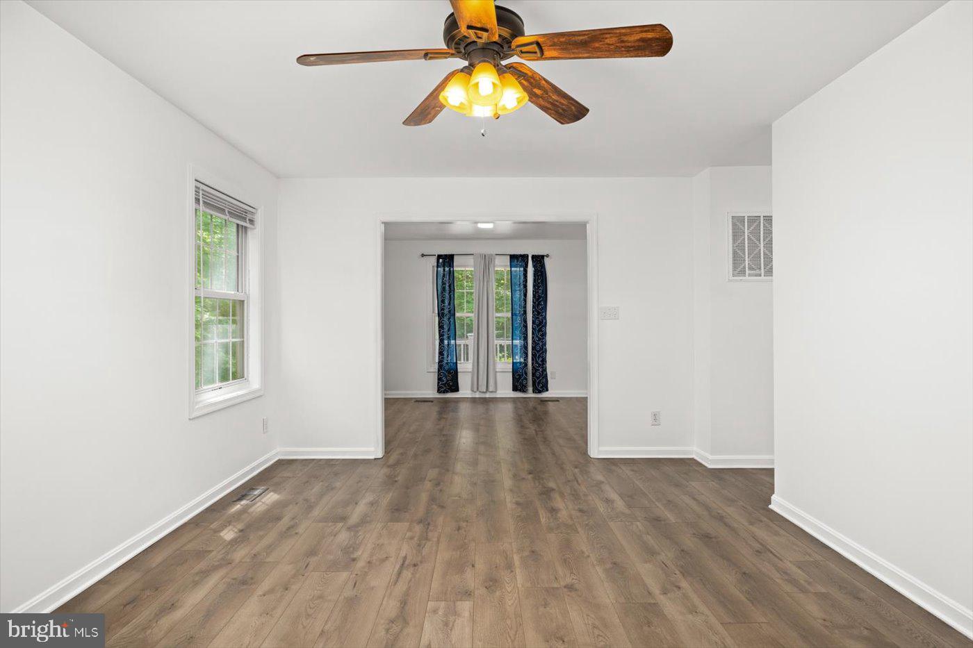 LAKE CAROLINE - Residential