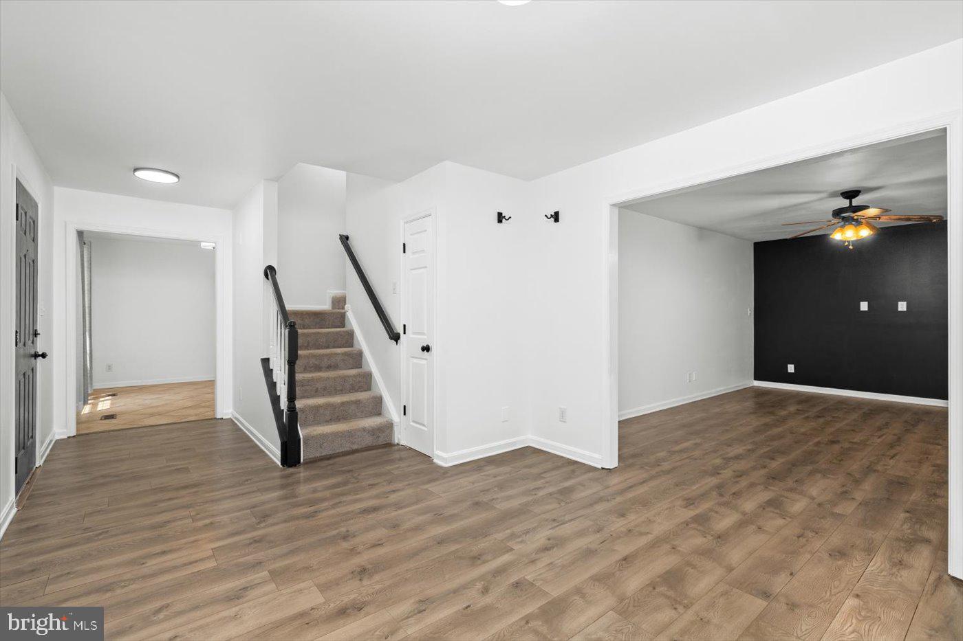 LAKE CAROLINE - Residential